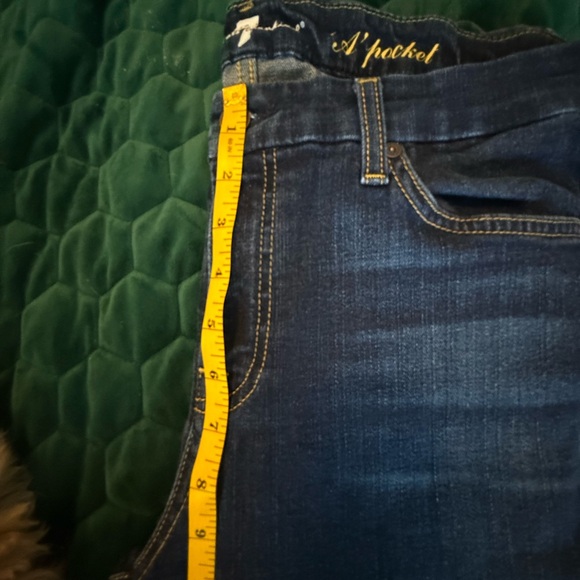 Authentic 7FAM A pocket women’s jeans, size 33 inch waist and 35 inch inseam. - Picture 6 of 9